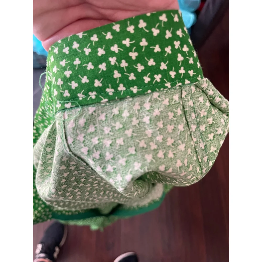 Vintage 1960s–70s Handmade Square Dance Skirt Green Clover Cotton 30” Waist
